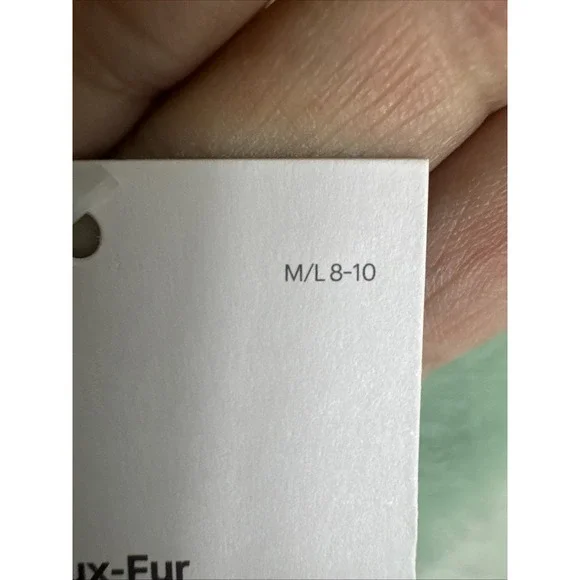 Auden Women's 0768 M/L 8-12 Faux Fur Slipper Socks Mint Green Gripper Bottom NWT - Picture 6 of 10